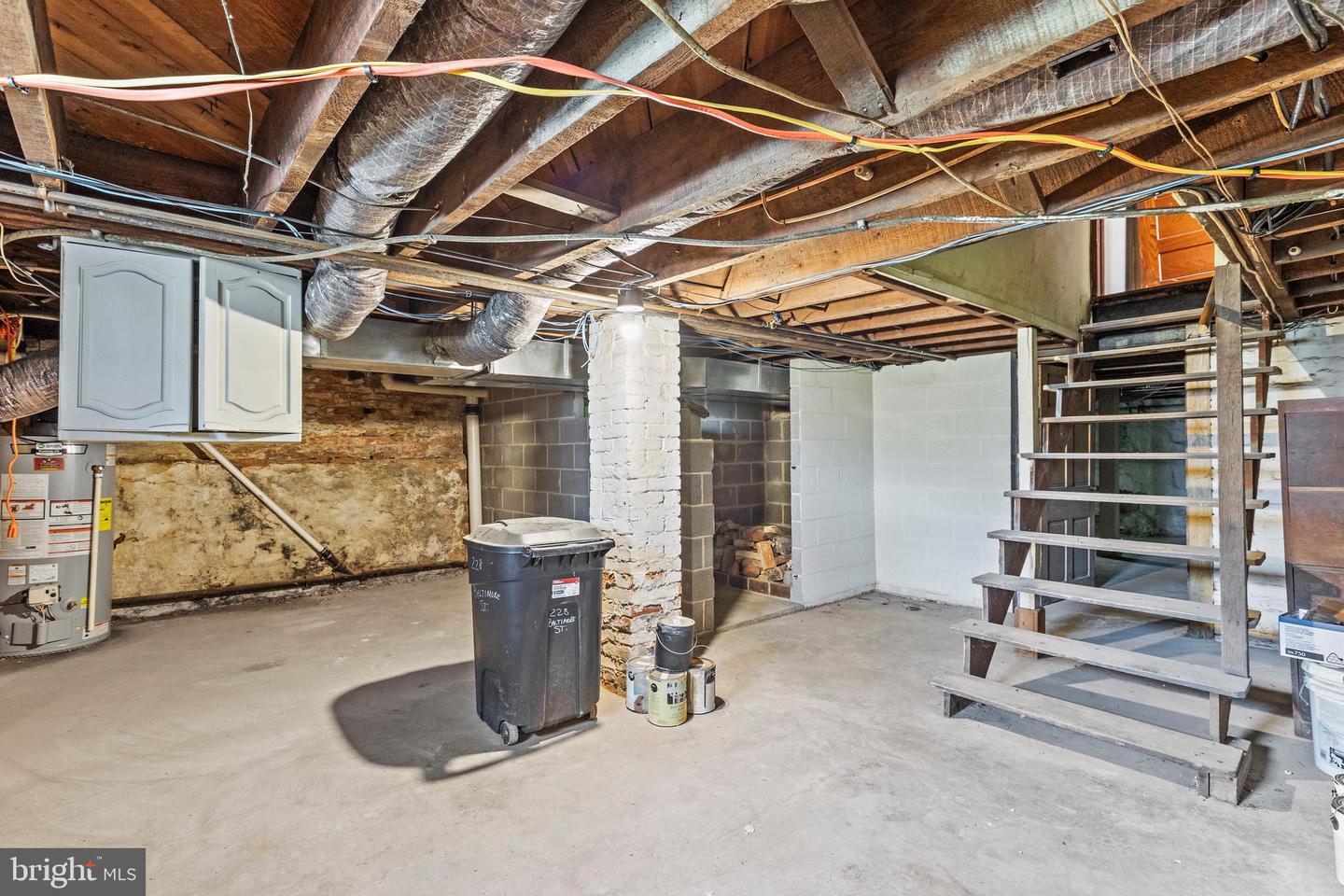 228 Baltimore St Property Photo 43