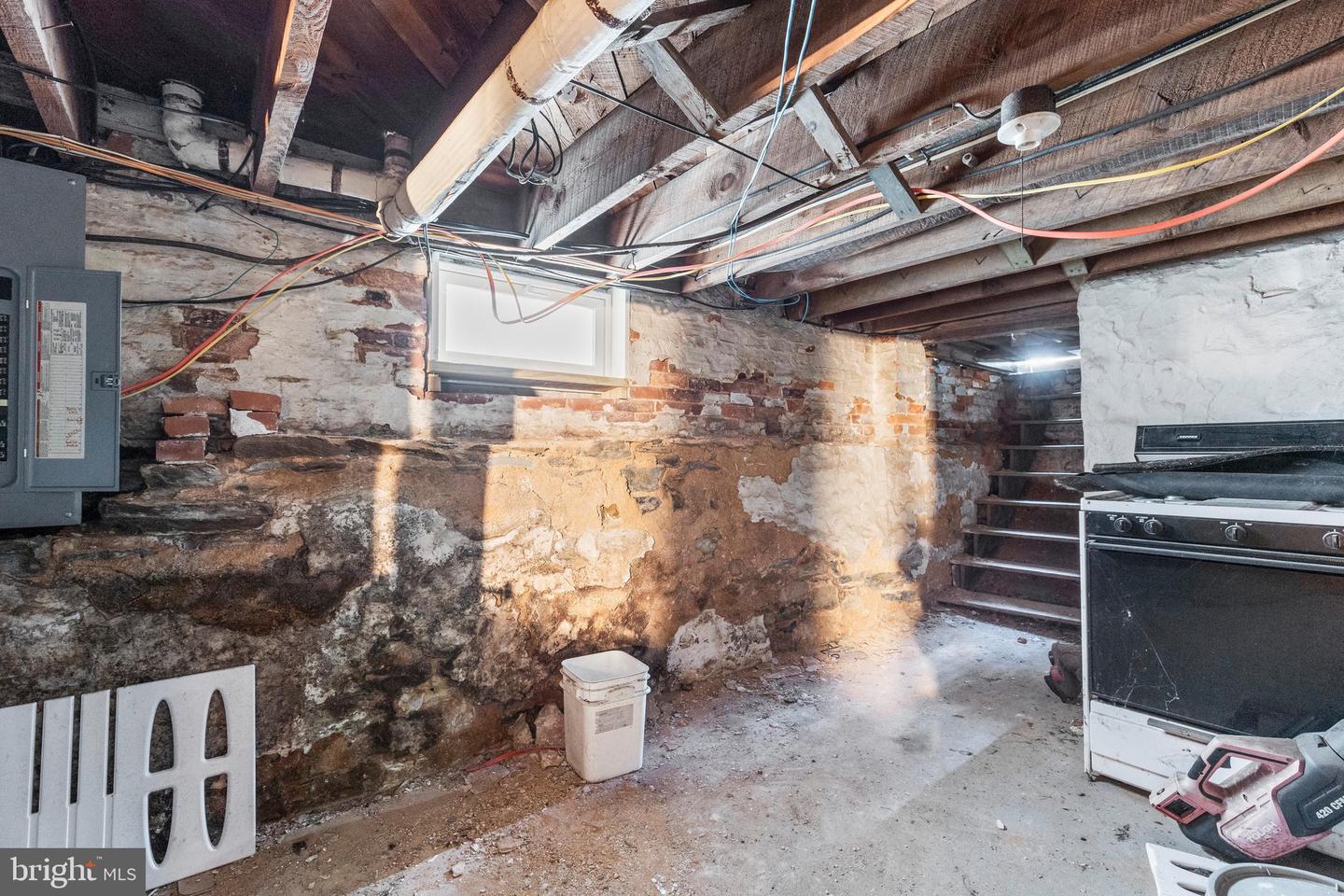228 Baltimore St Property Photo 48