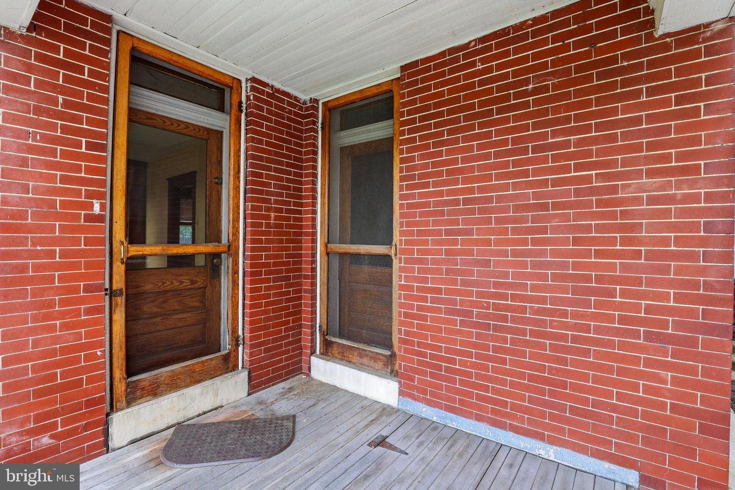 228 Baltimore St Property Photo 49