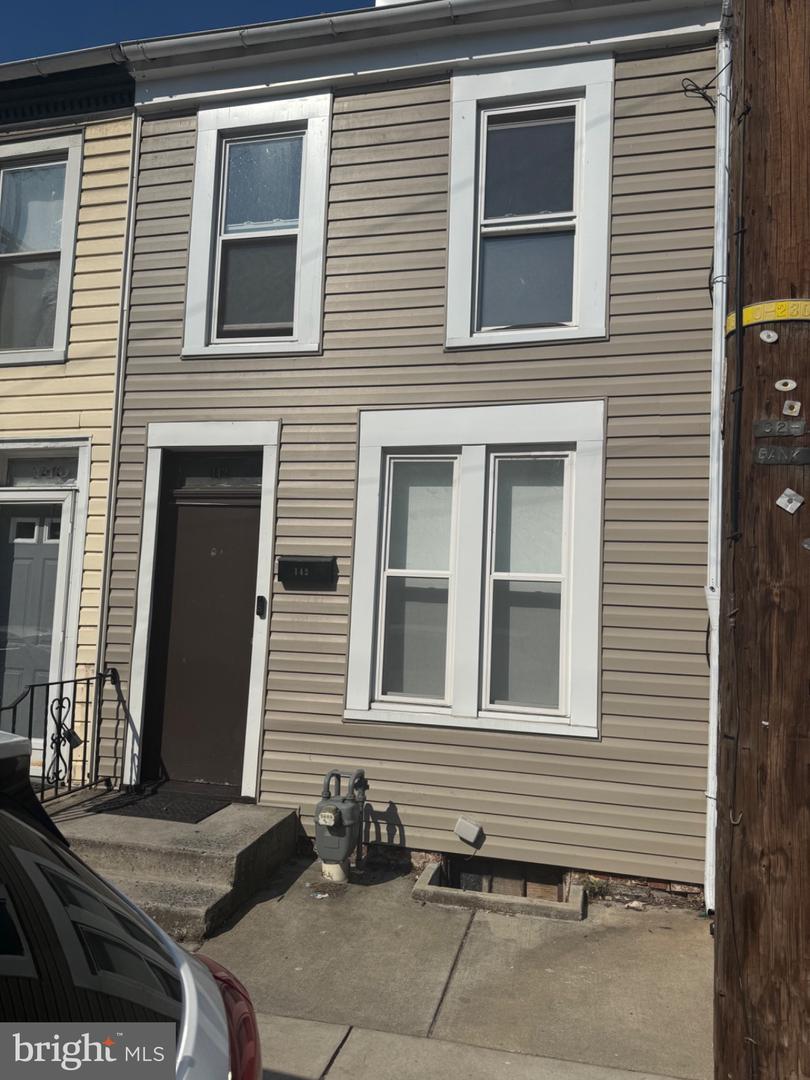 142 N Newberry St Property Photo 1