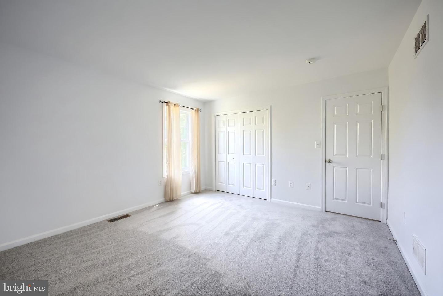 14 Barberry Ct Property Photo 21