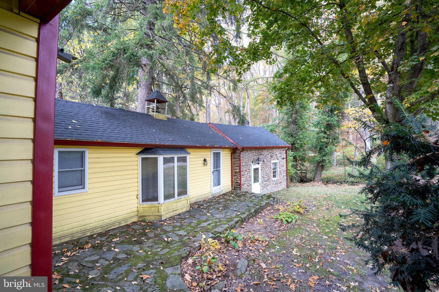 9980 Douglas Rd Property Photo 49
