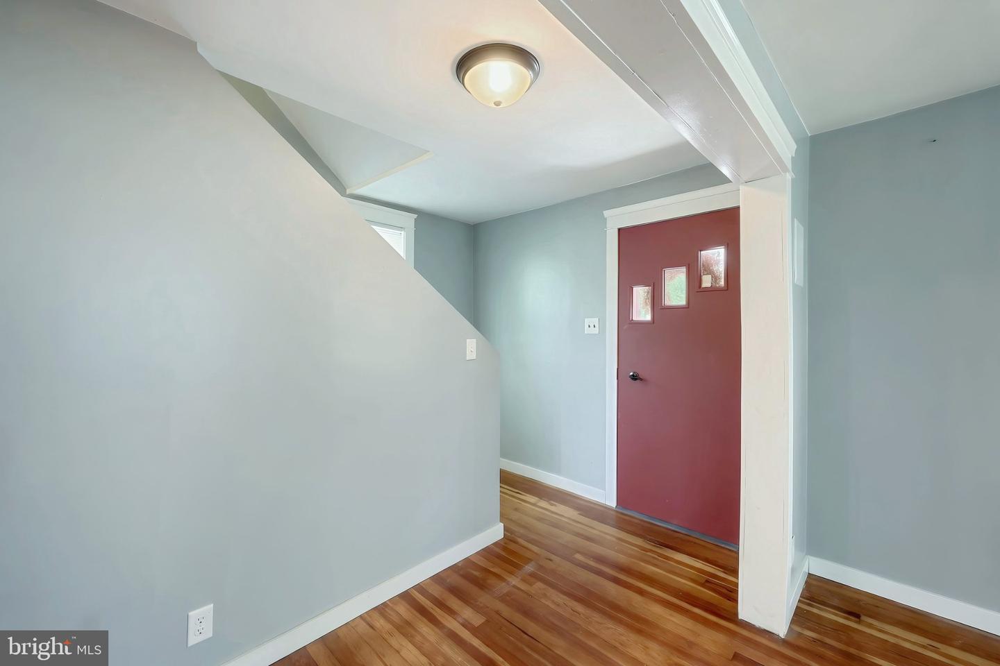 27 Hanover St Property Photo 12