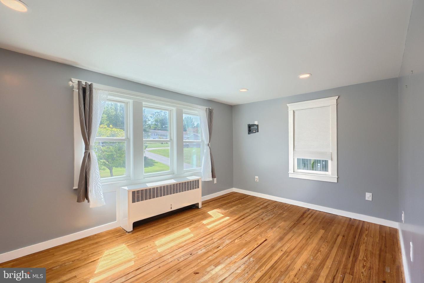 27 Hanover St Property Photo 23
