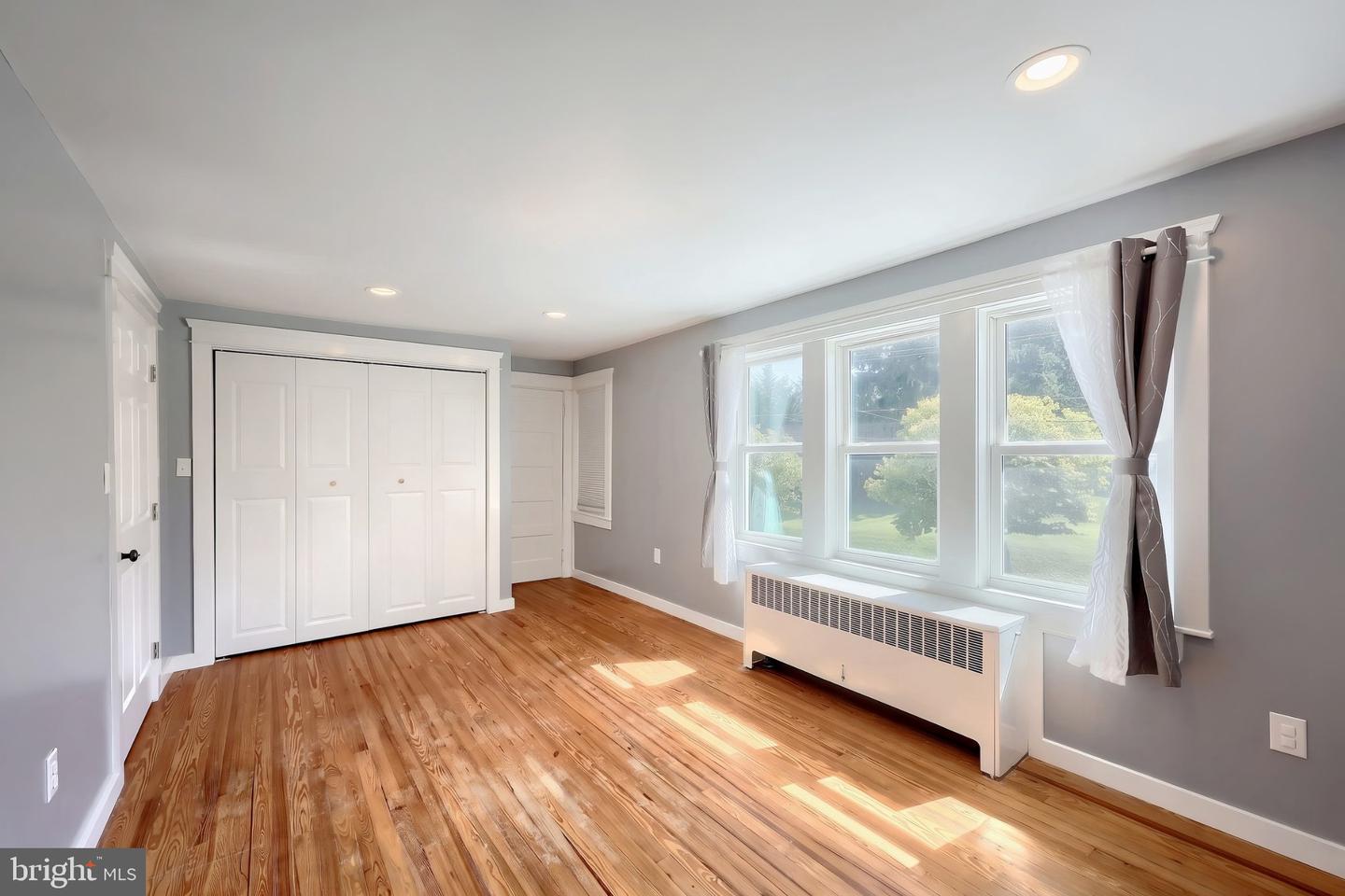 27 Hanover St Property Photo 24
