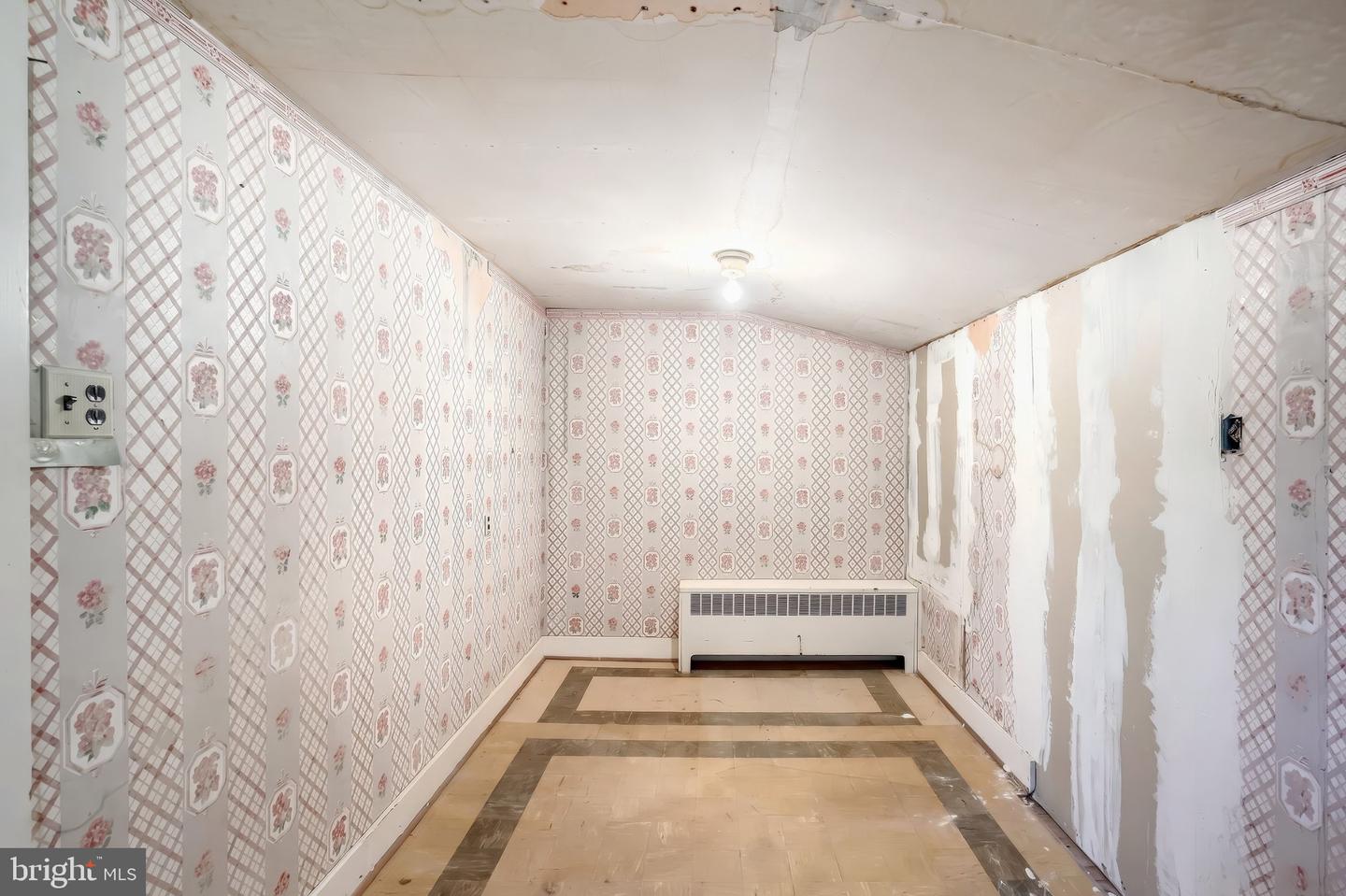 27 Hanover St Property Photo 31