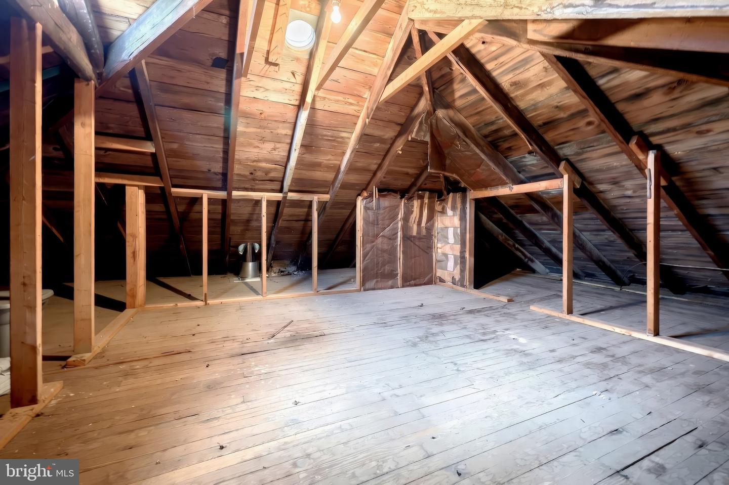 27 Hanover St Property Photo 35