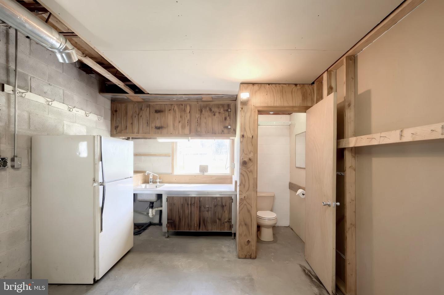 27 Hanover St Property Photo 39