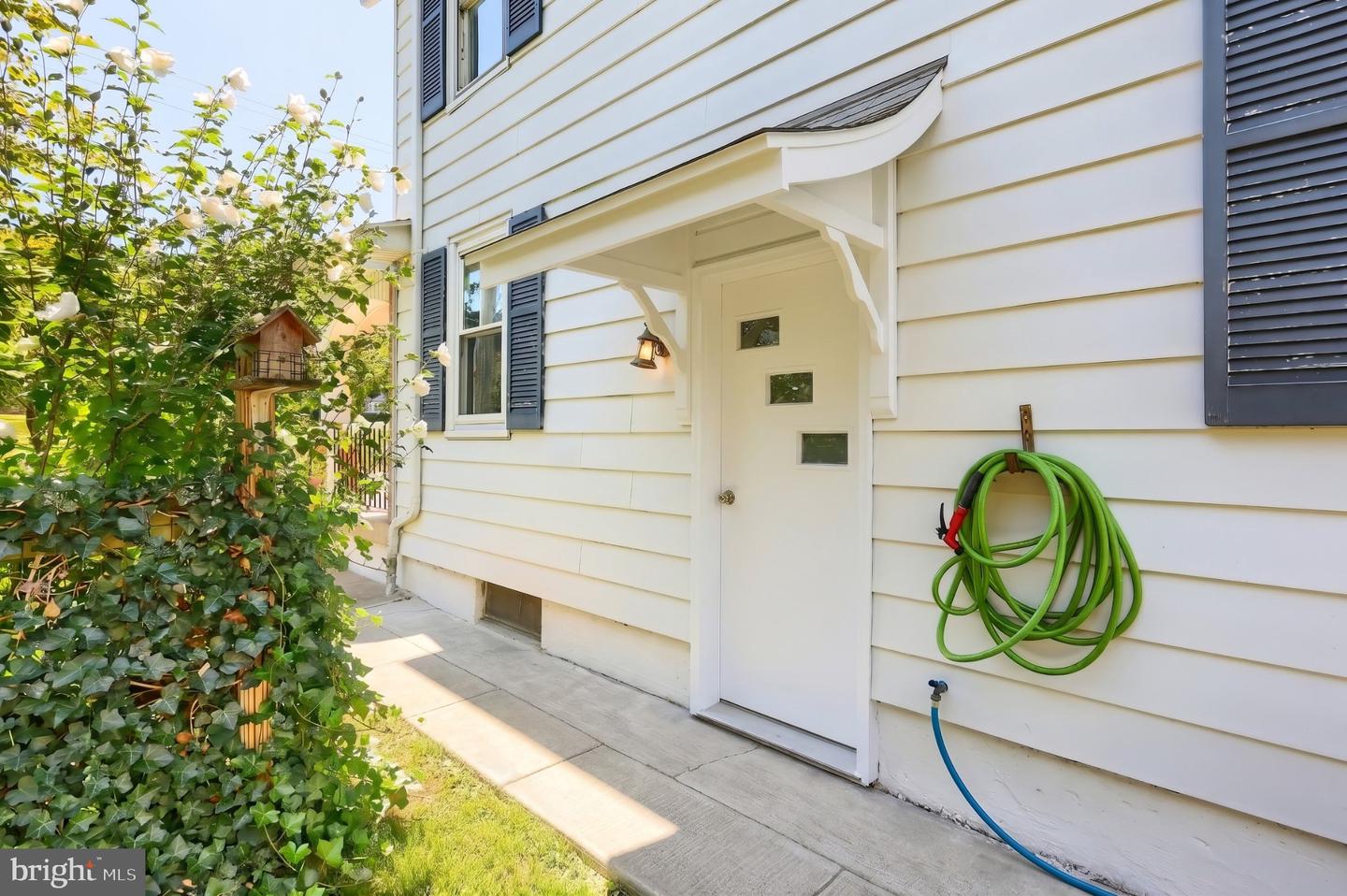 27 Hanover St Property Photo 46