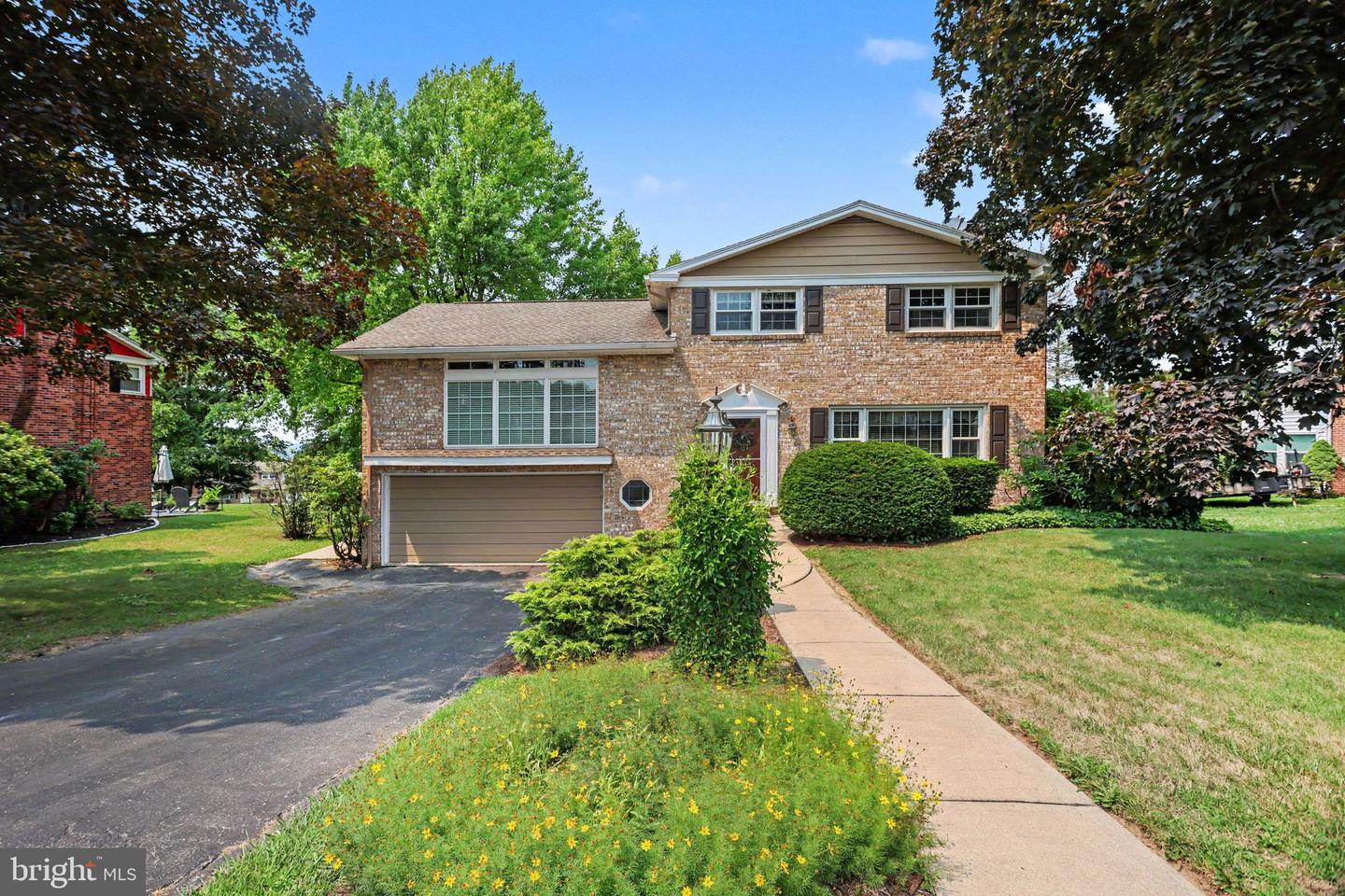 2665 MILFORD LN Property Photo 1
