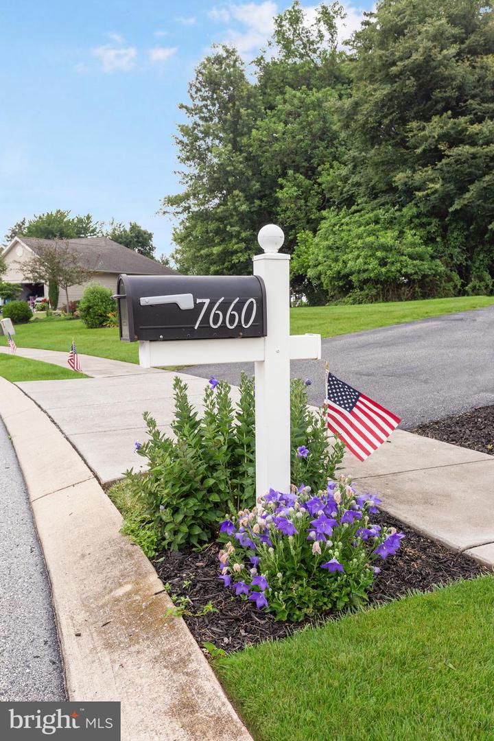 7660 Green Ridge Ln Property Photo 65