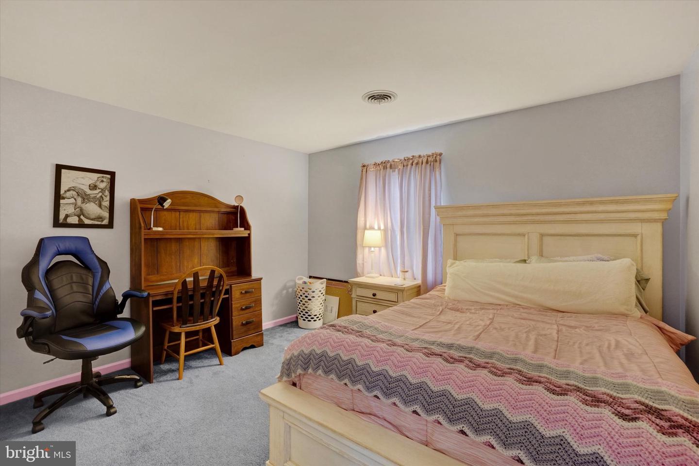 3 Country Manor Ln Property Photo 19