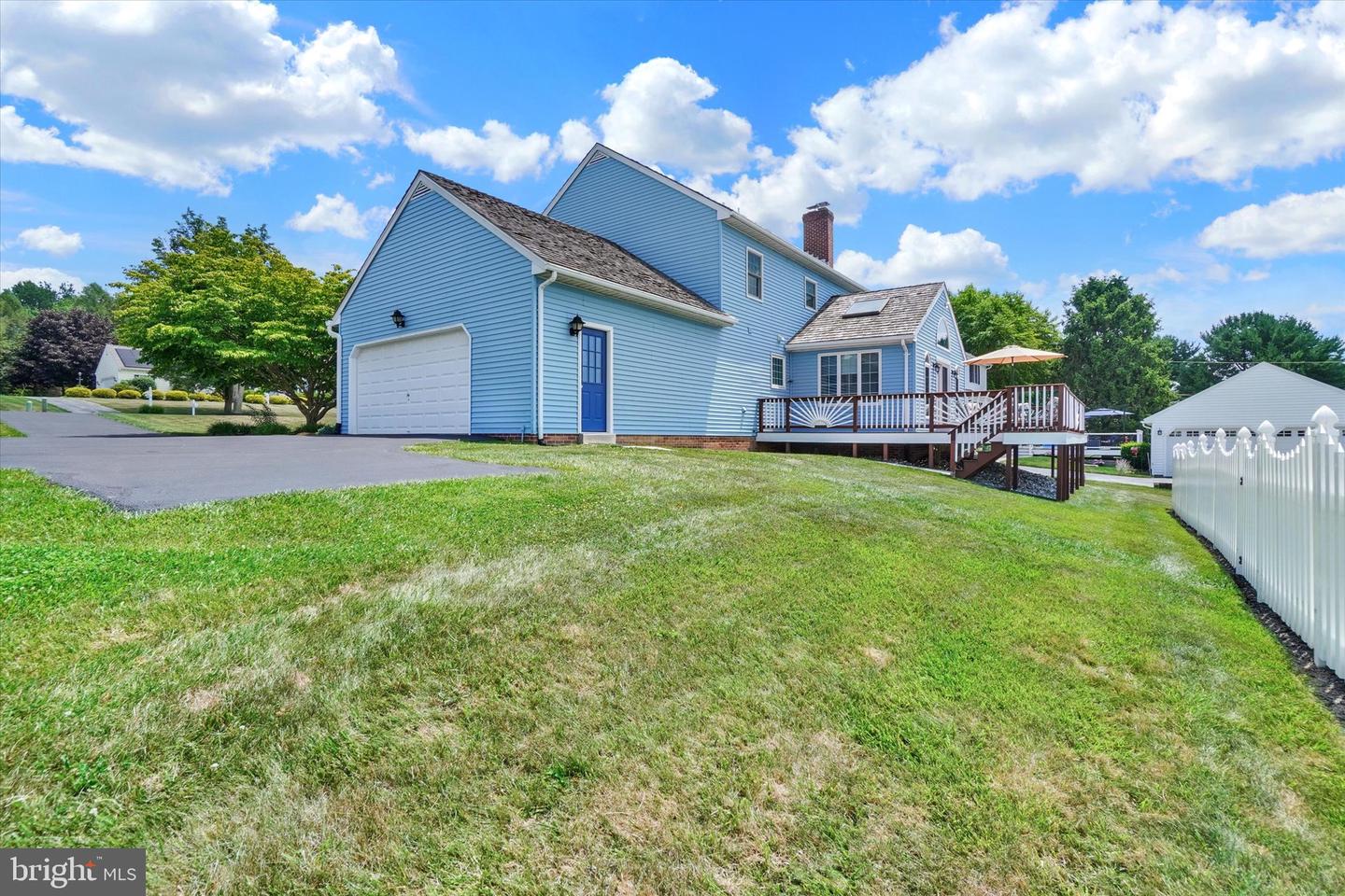 3 Country Manor Ln Property Photo 24