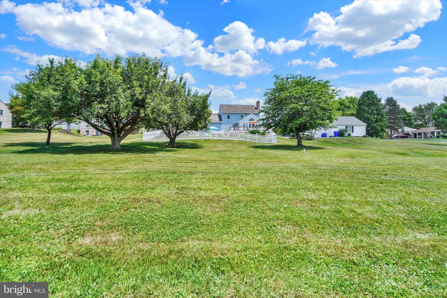3 Country Manor Ln Property Photo 34