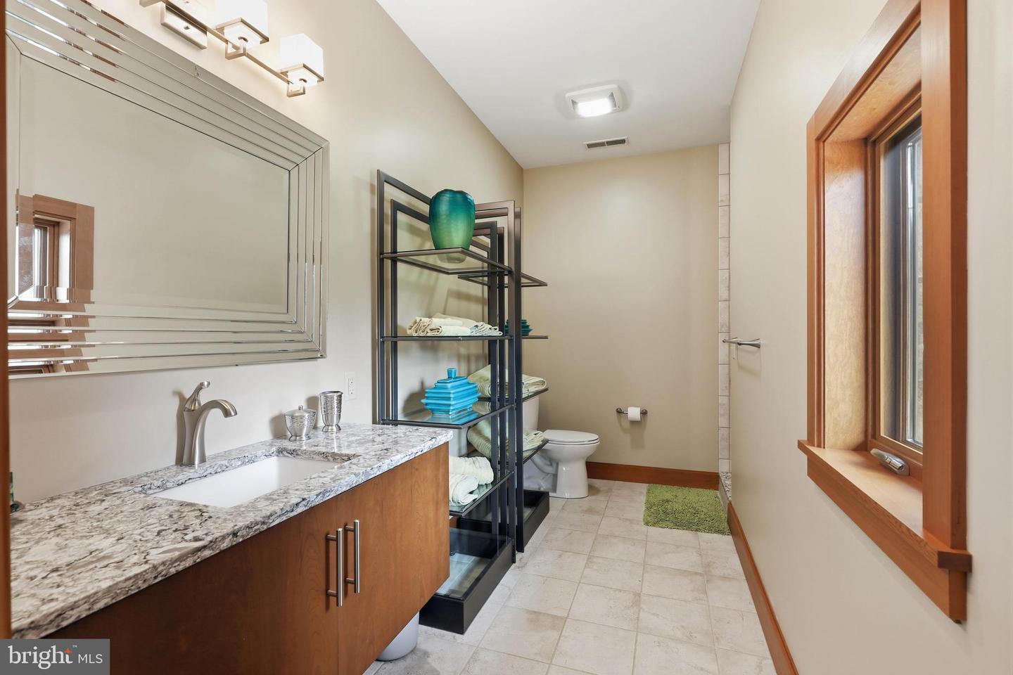 1885 Greenbriar Rd Property Photo 29