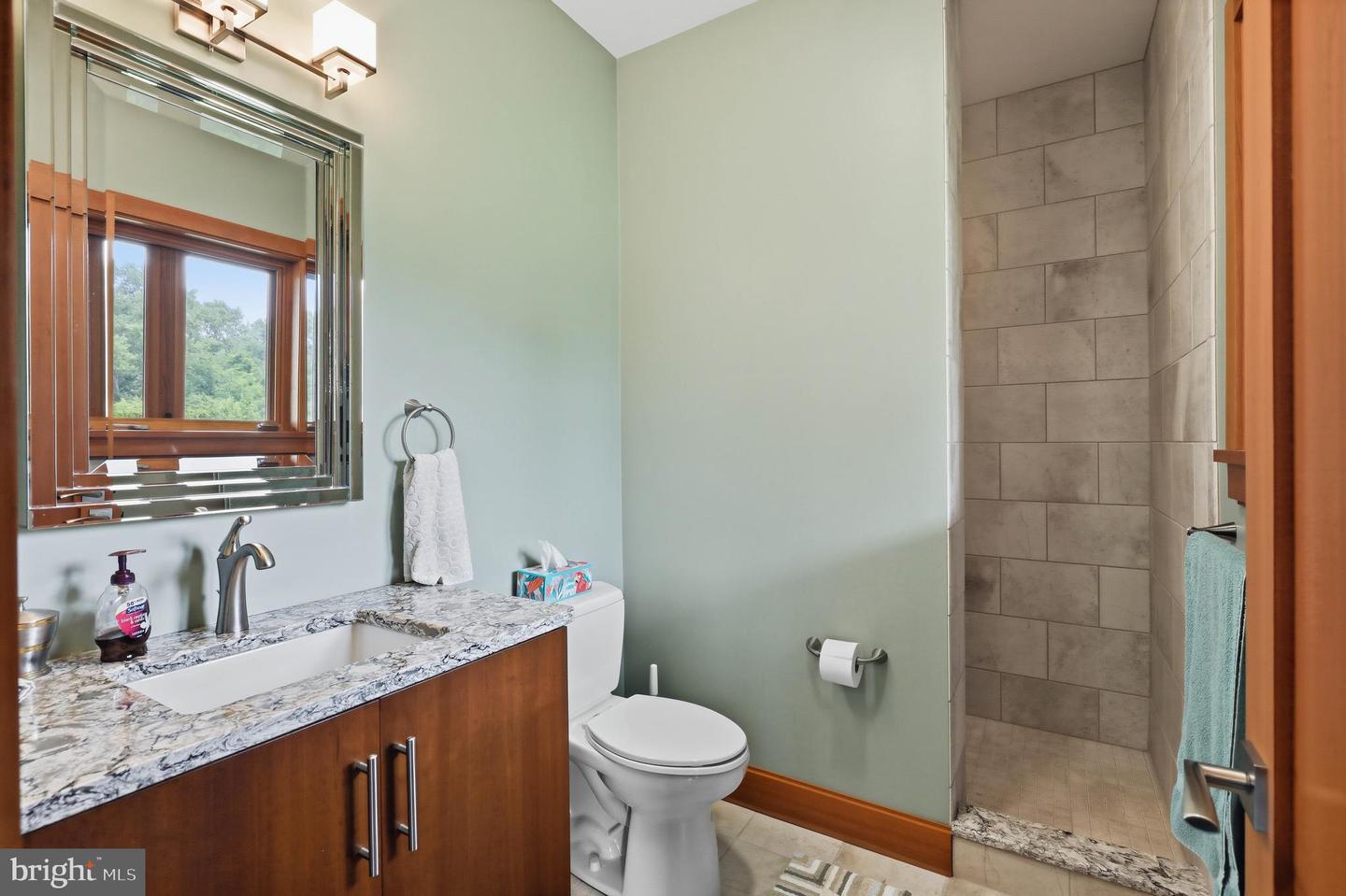 1885 Greenbriar Rd Property Photo 38