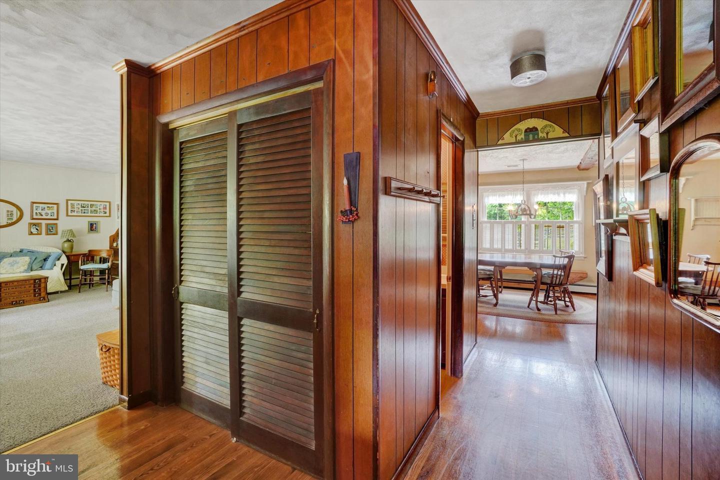 2432 Pine Grove Rd Property Photo 4