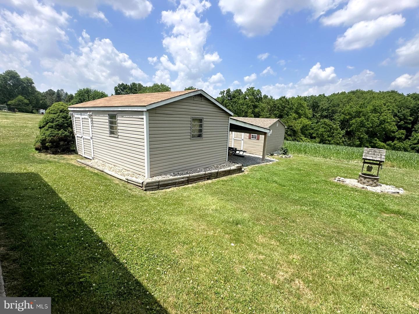 985 Fairview Dr Property Photo 36