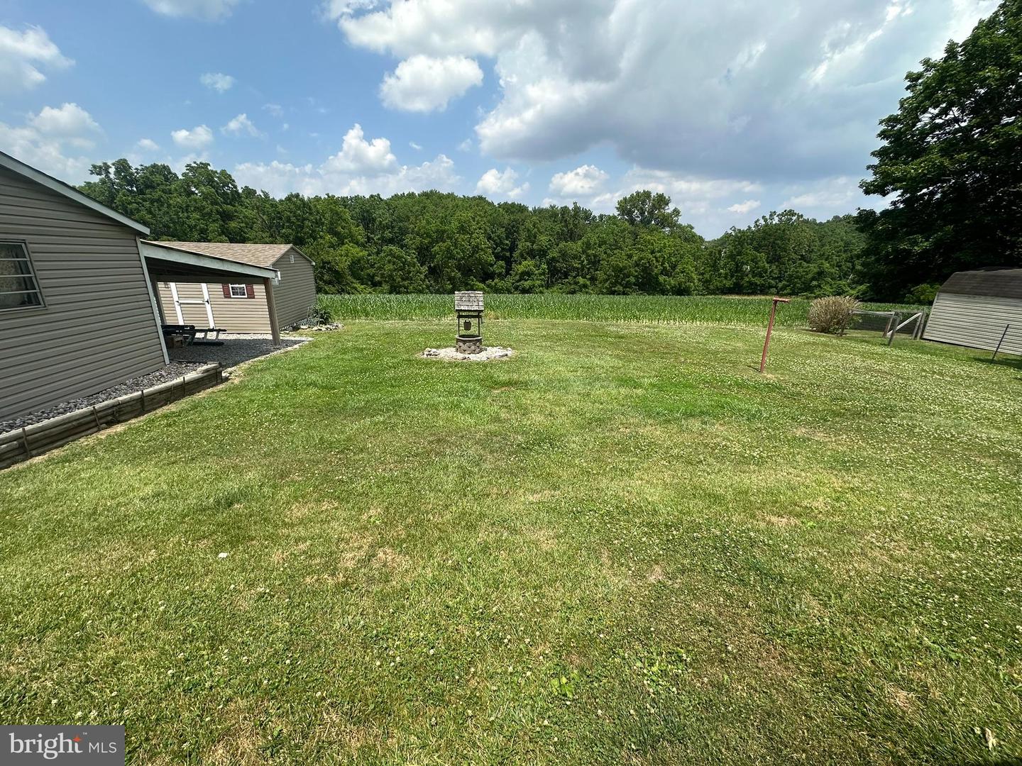 985 Fairview Dr Property Photo 42