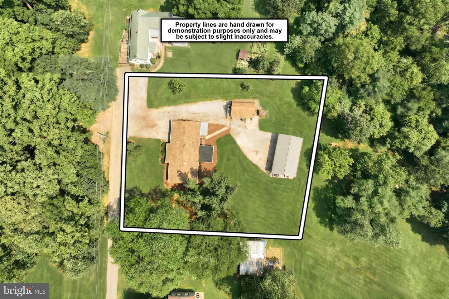 155 4th St Property Photo 2
