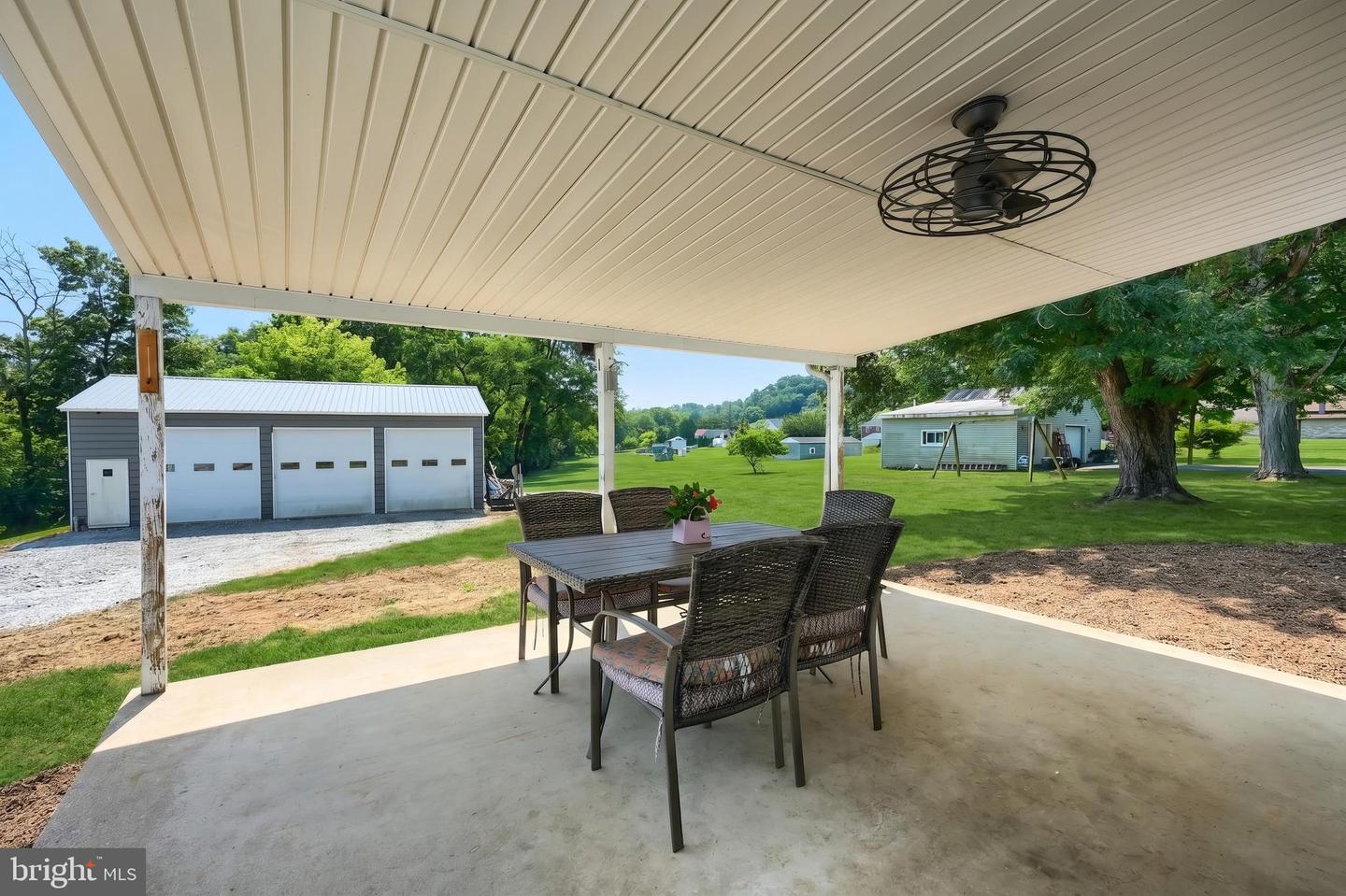 155 4th St Property Photo 43