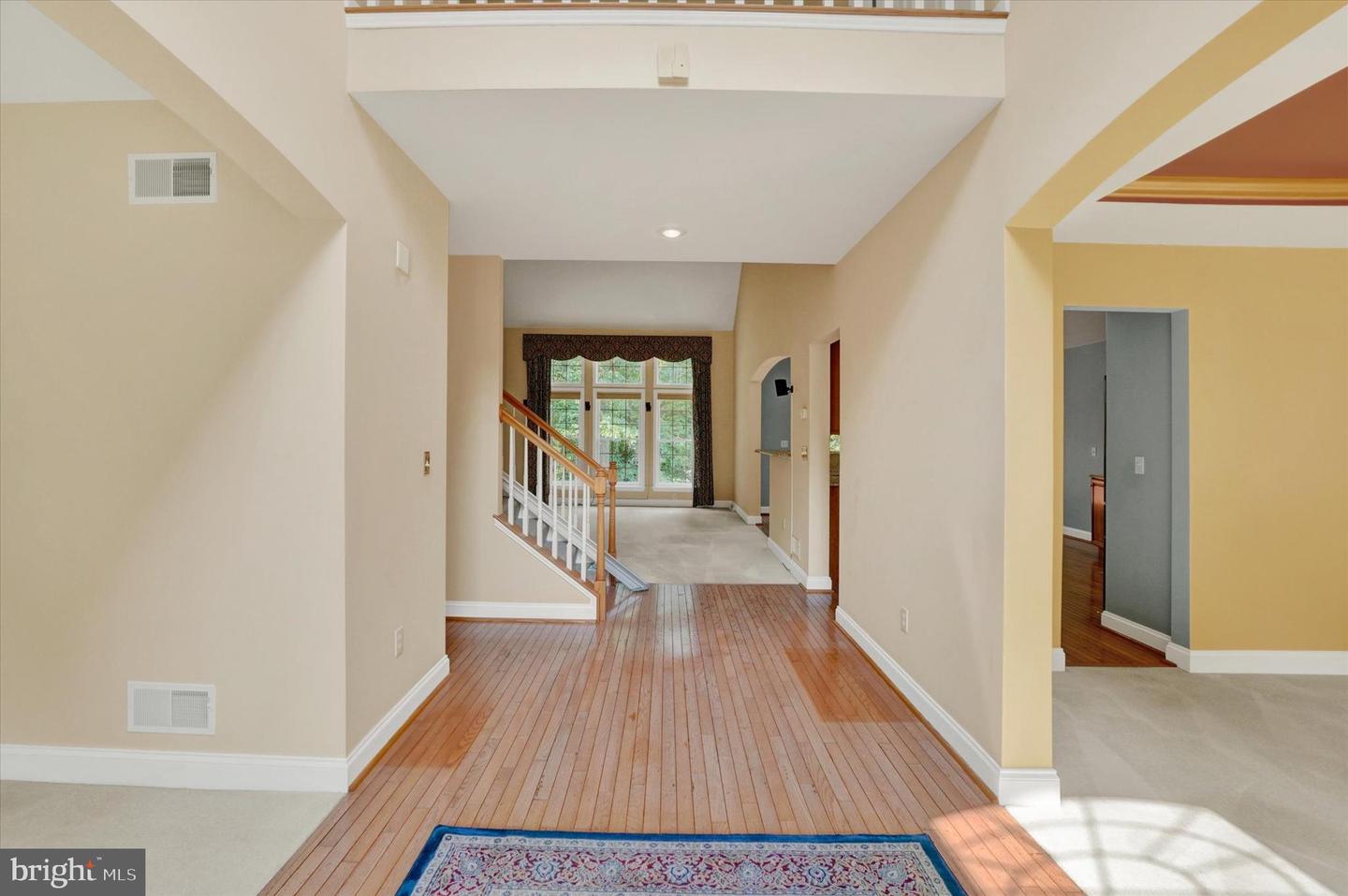 410 Sarah Woods Dr Property Photo 6