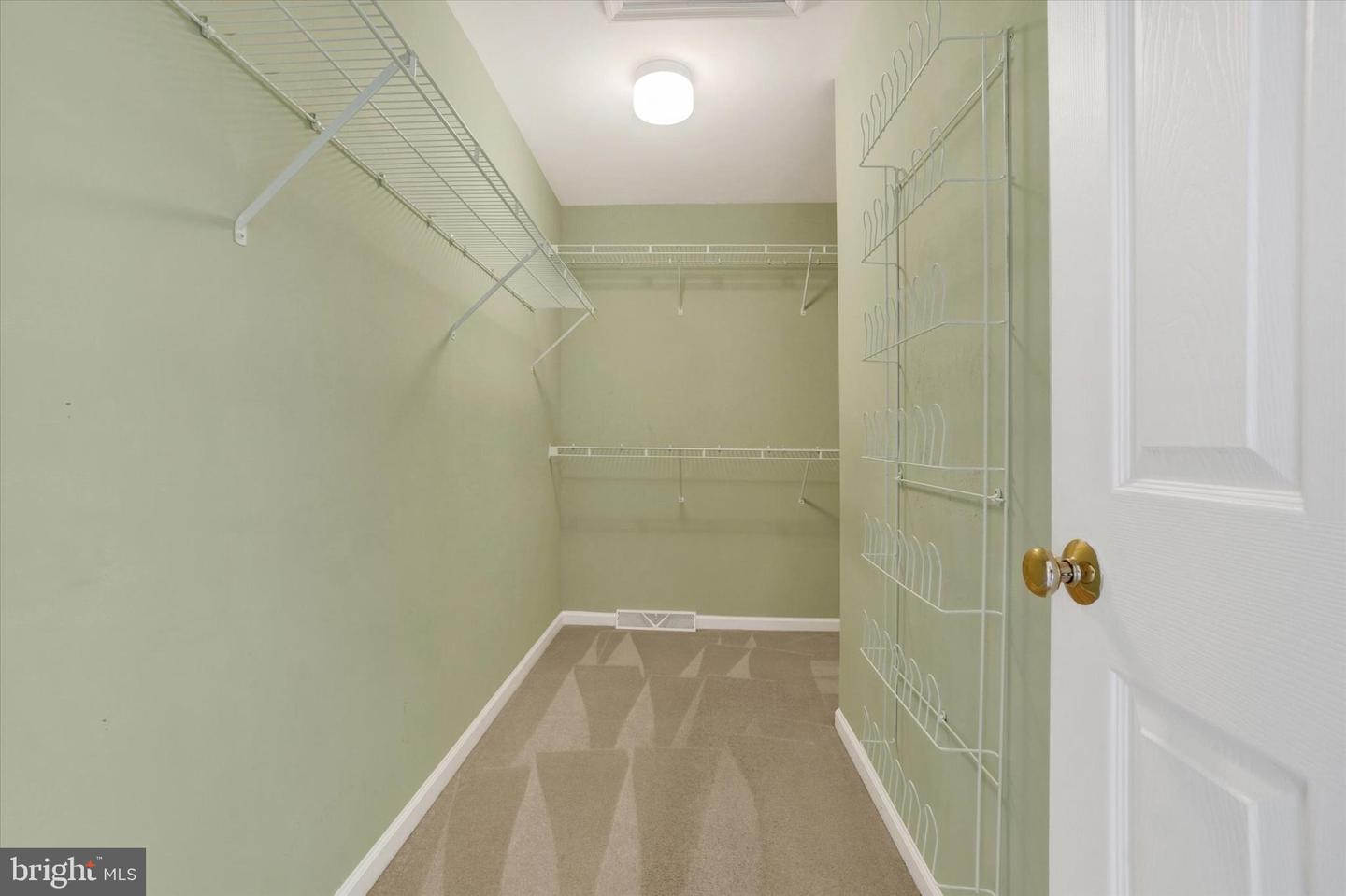 410 Sarah Woods Dr Property Photo 33
