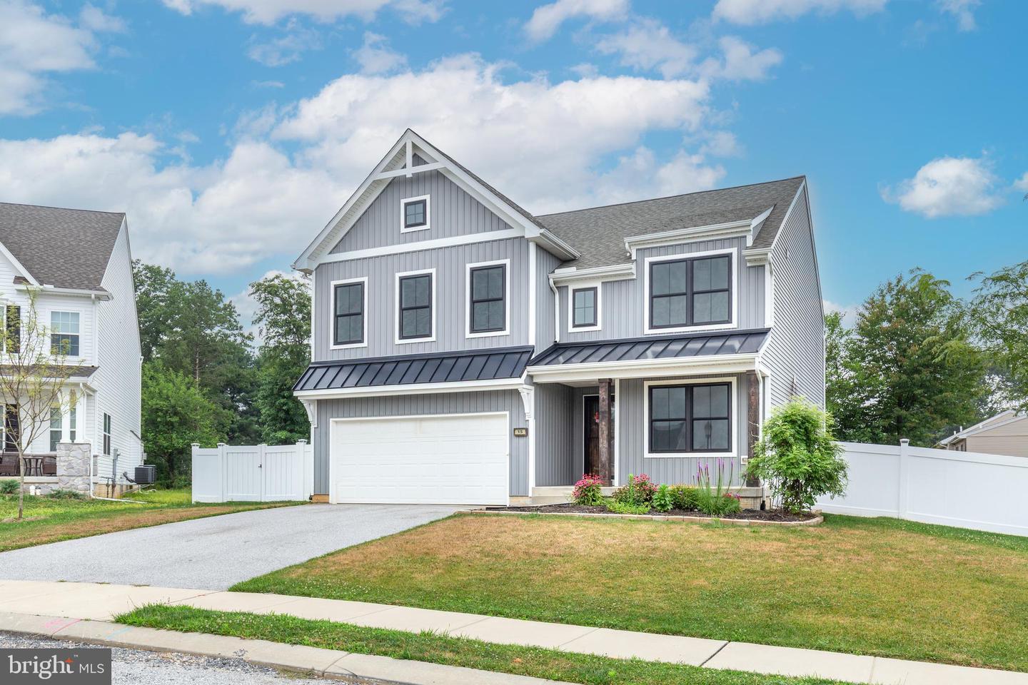 15 CLOVERFIELD ST
