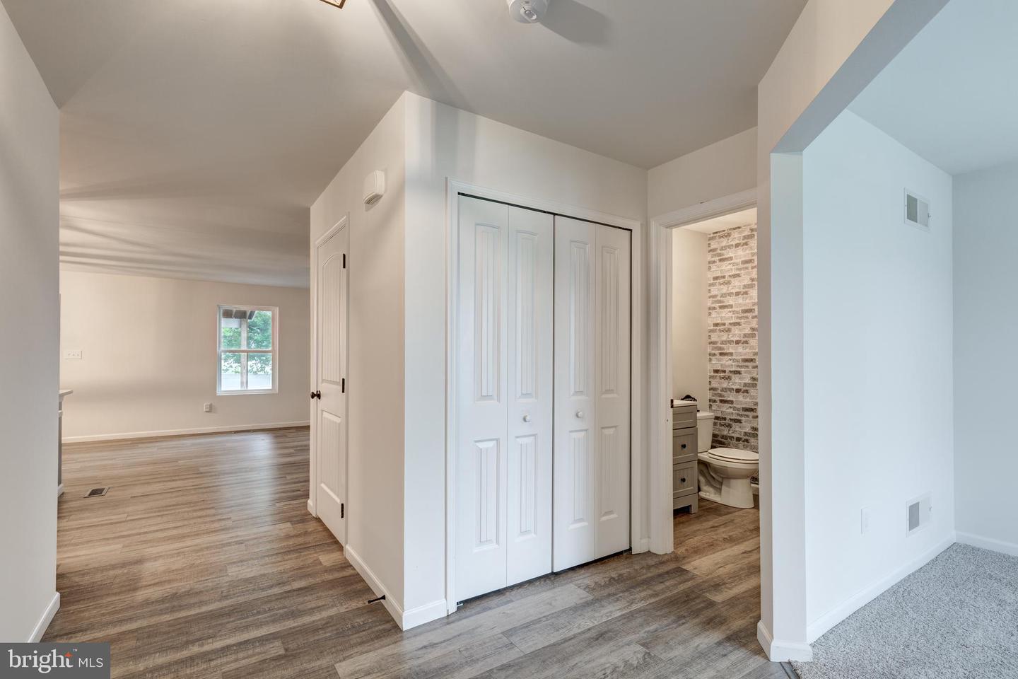 15 Cloverfield St Property Photo 18