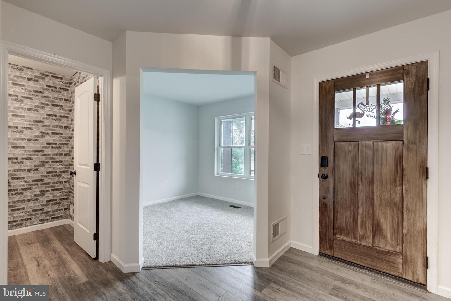 15 Cloverfield St Property Photo 19