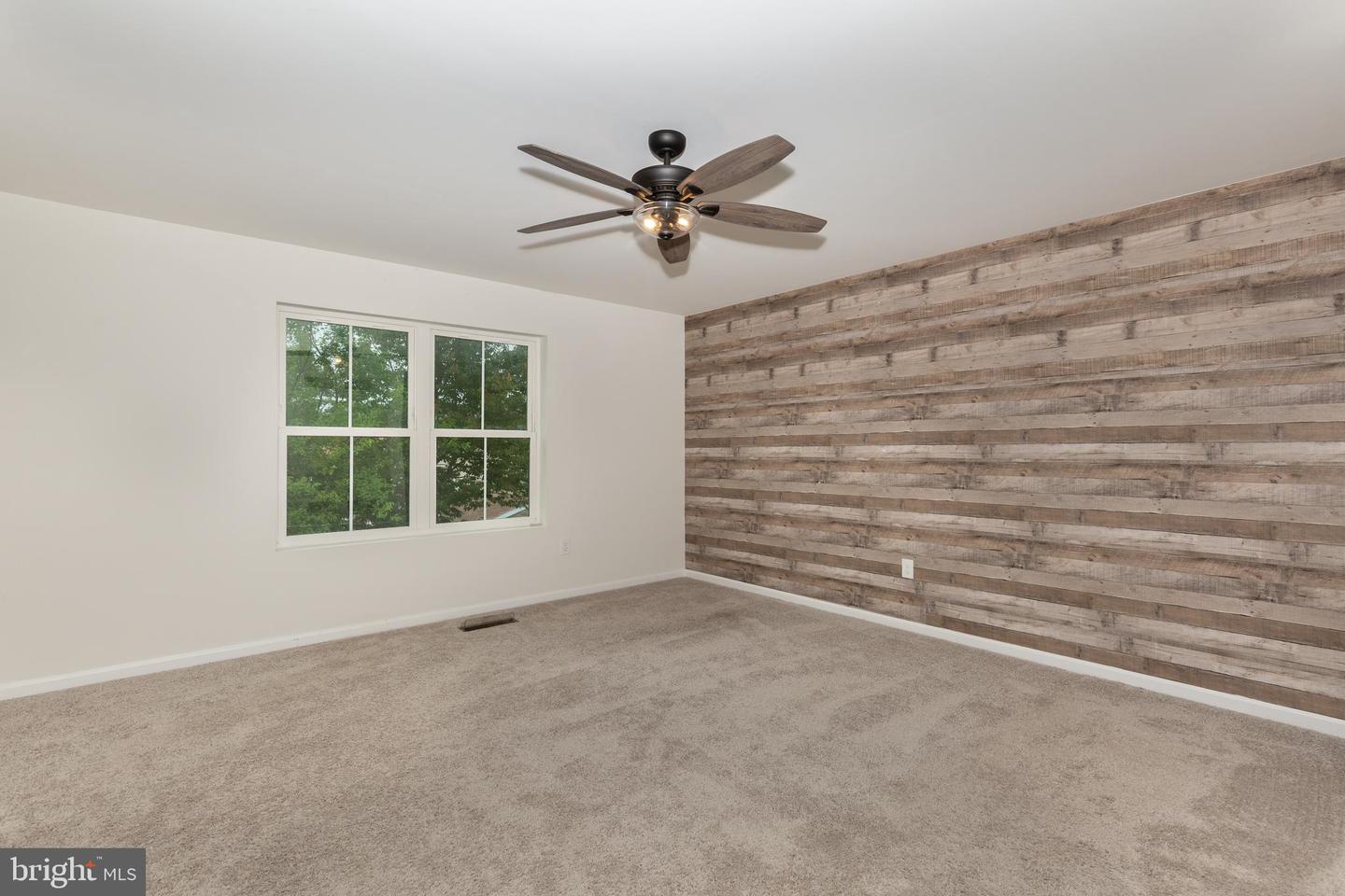 15 Cloverfield St Property Photo 25
