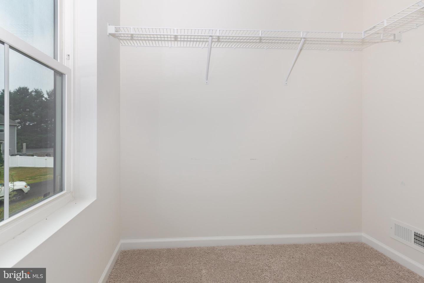 15 Cloverfield St Property Photo 39