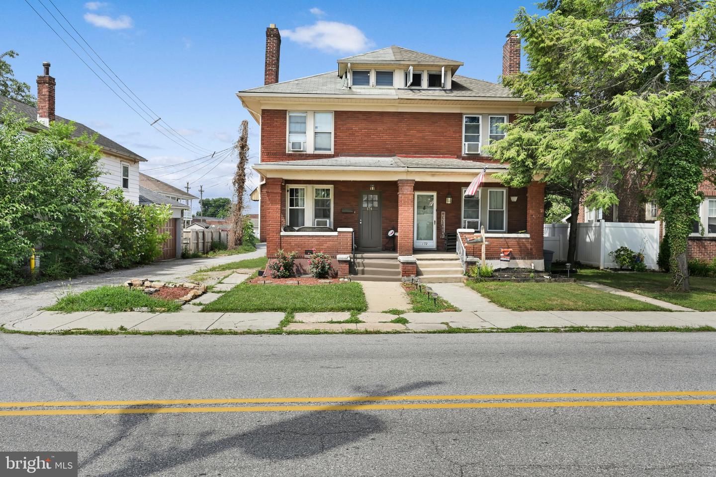 174 S Harrison St Property Photo 1
