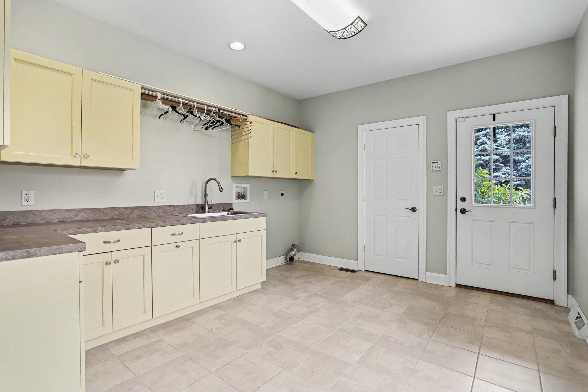 4097 Wren Rd Property Photo 31
