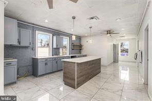 1880 W Market St Property Photo 2