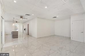 1880 W Market St Property Photo 17