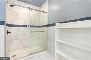 1880 W Market St Property Photo 28
