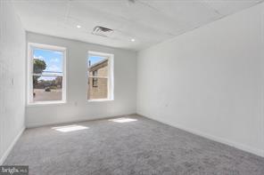 1880 W Market St Property Photo 31