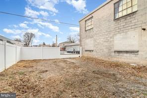 1880 W Market St Property Photo 45