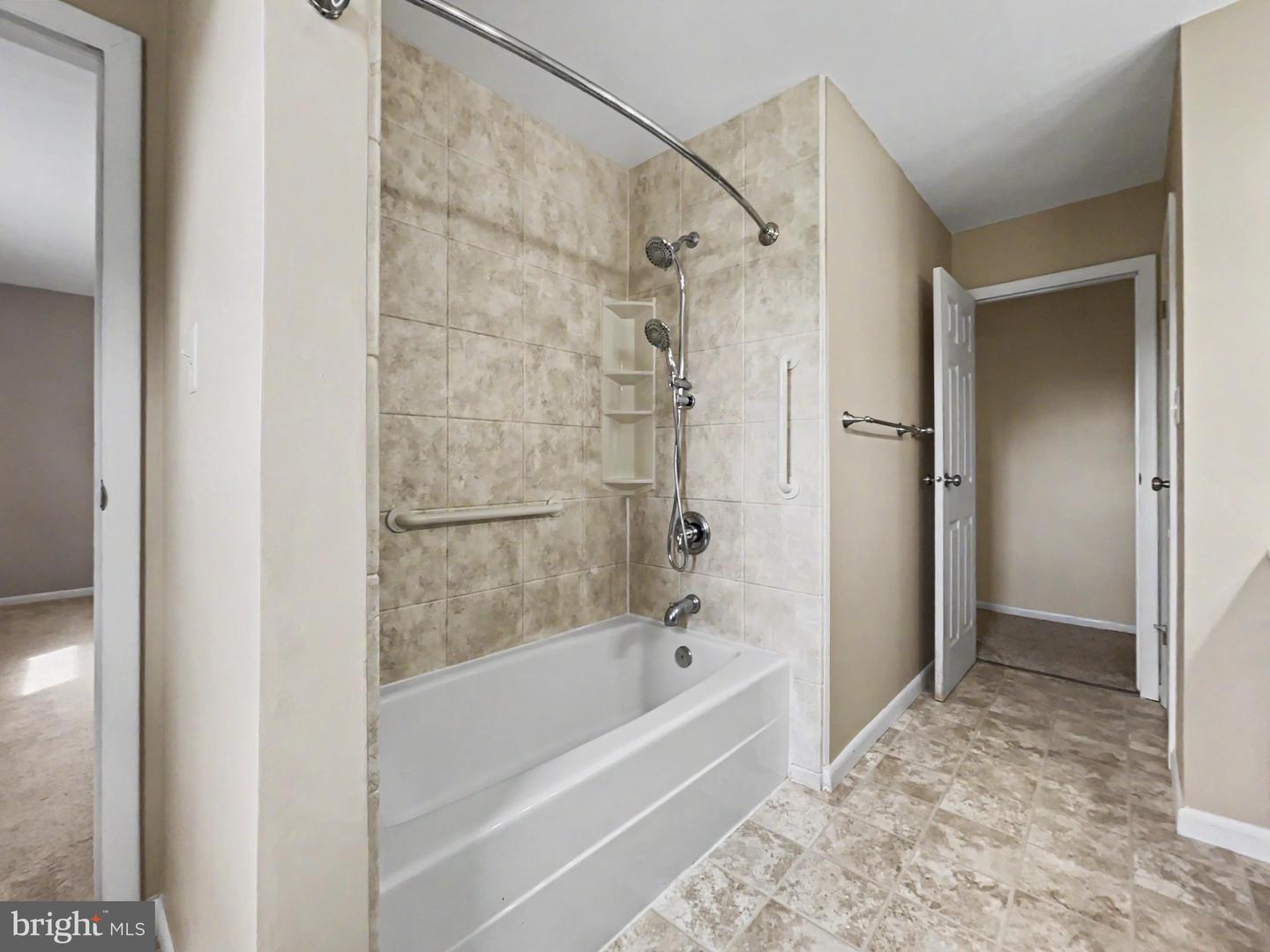 439 Valley Rd Property Photo 14
