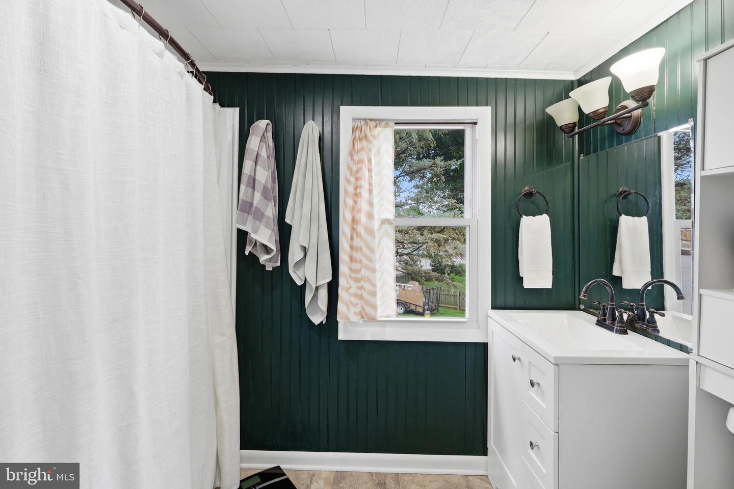 6 Church St Property Photo 16
