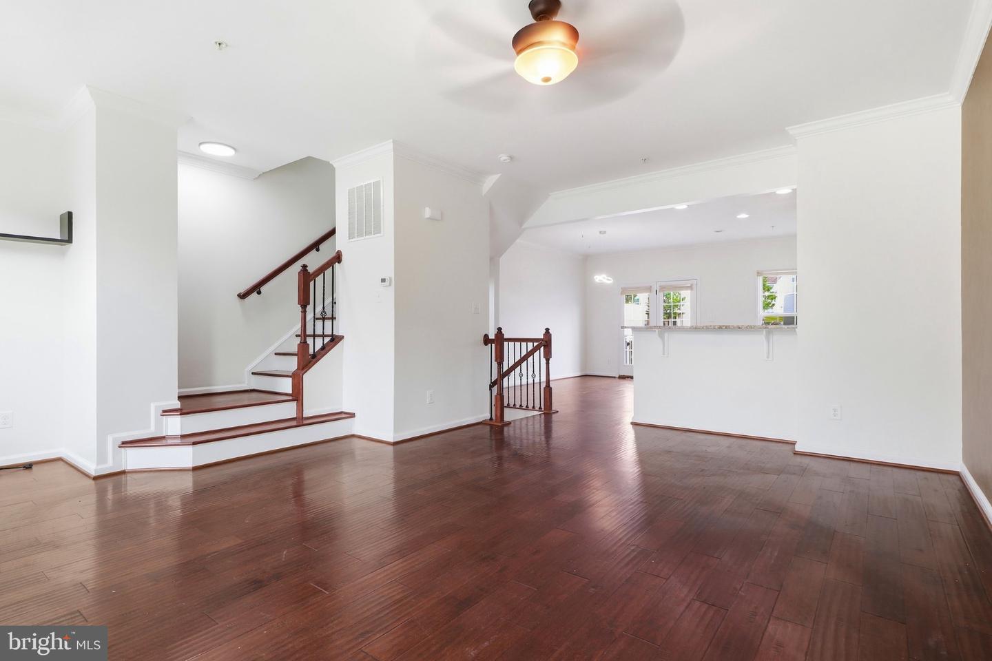 1264 Rannoch Ln #128 Property Photo 6