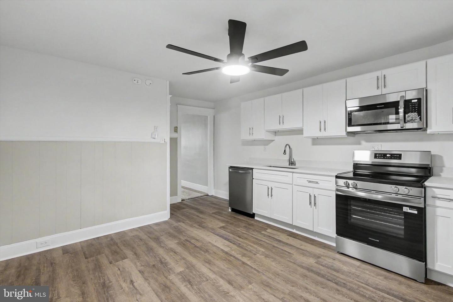 40 E Frederick St Property Photo 5