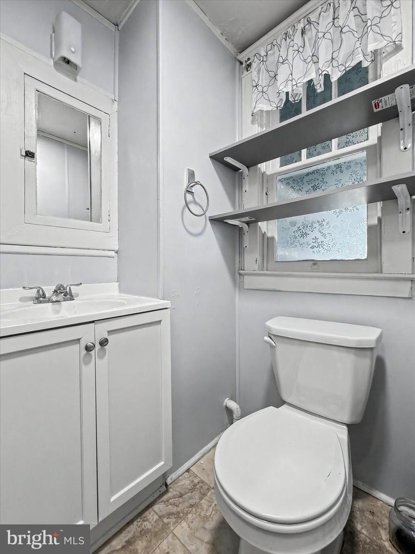 40 E Frederick St Property Photo 11