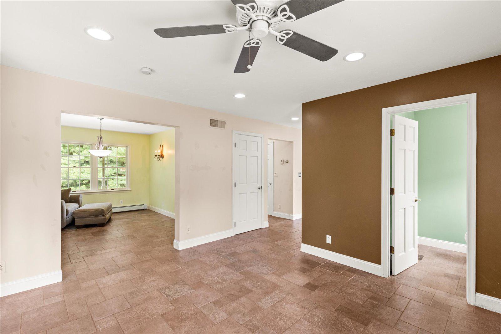 333 Newcomer Rd Property Photo 17