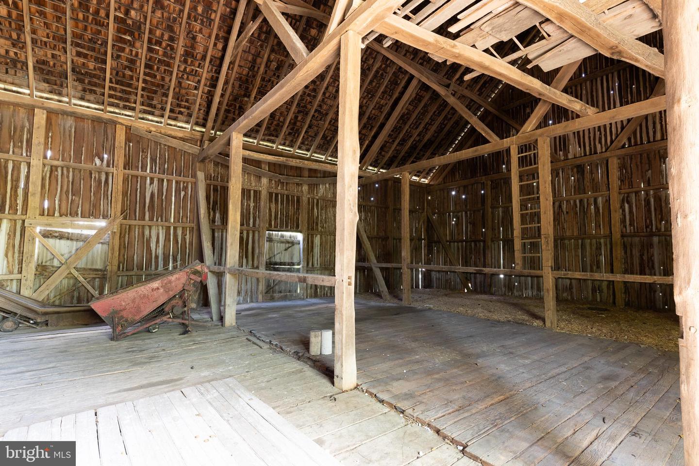 20 Seitz Ave Property Photo 18