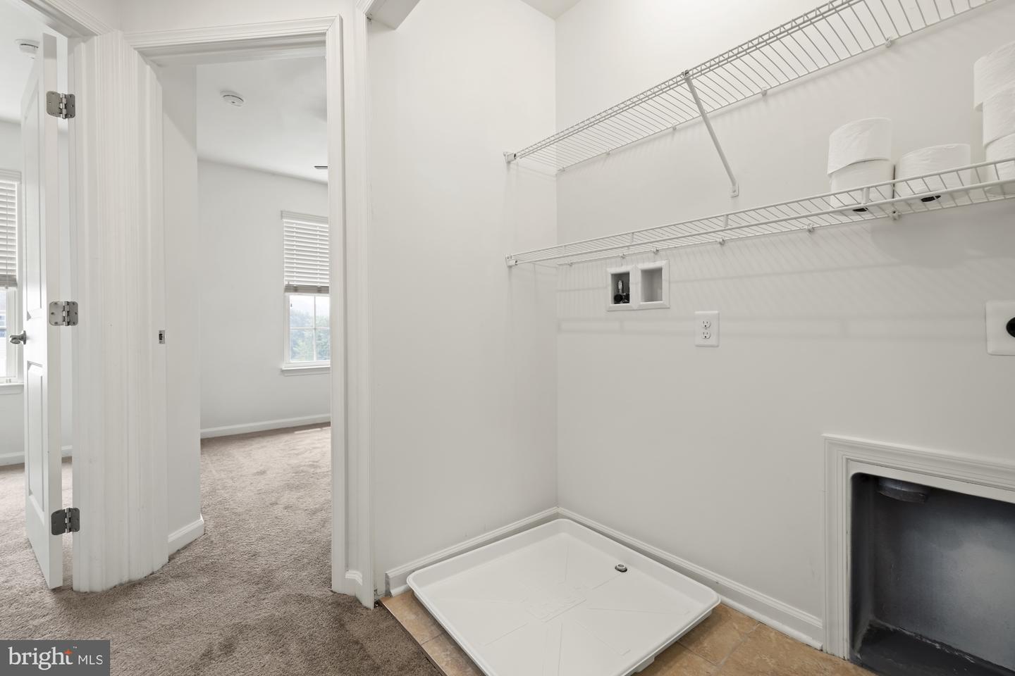 418 Charles Ave Property Photo 7