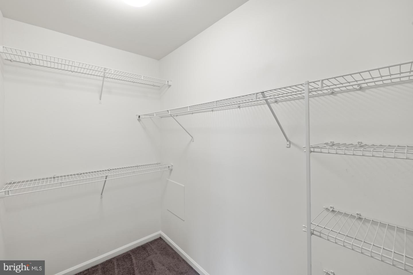 418 Charles Ave Property Photo 9