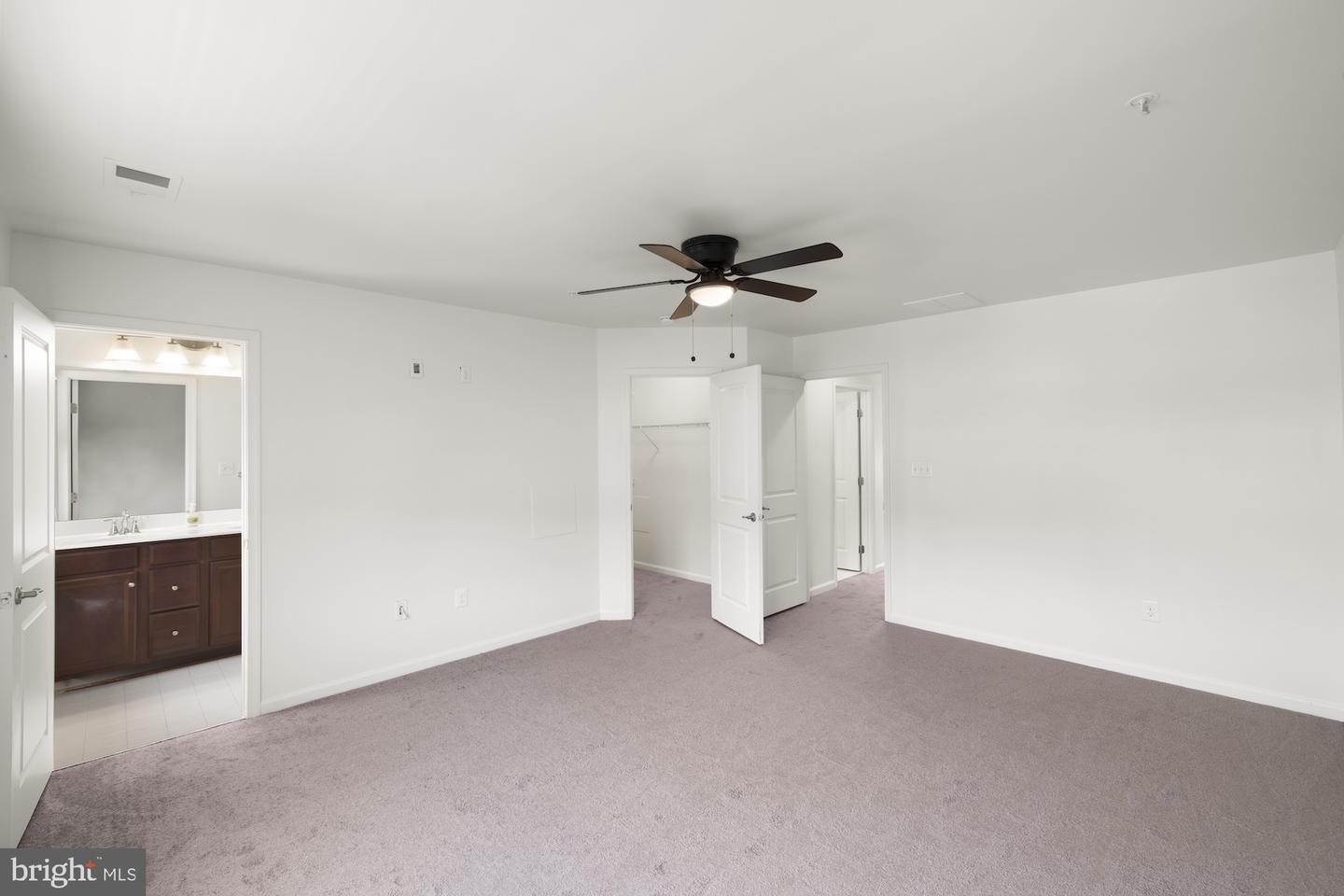 418 Charles Ave Property Photo 12