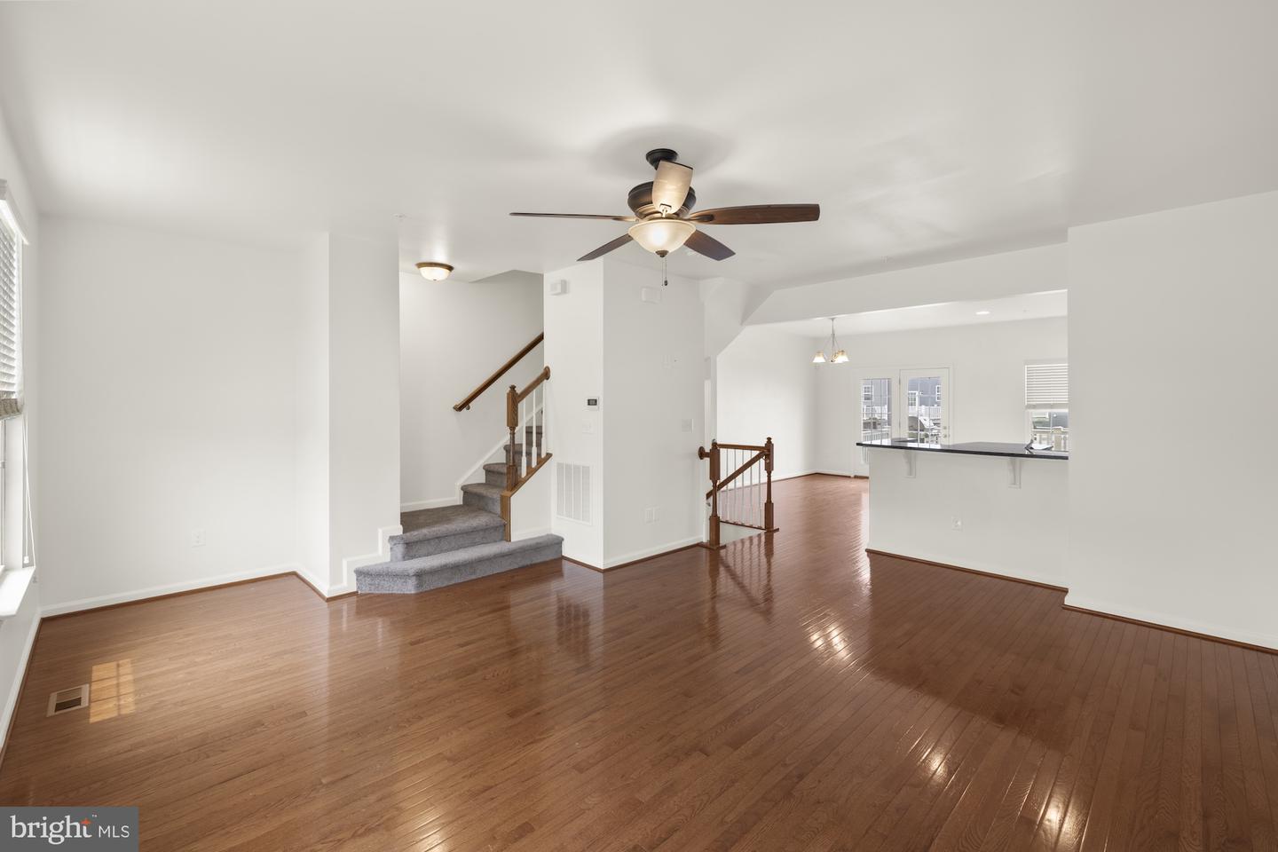 418 Charles Ave Property Photo 15